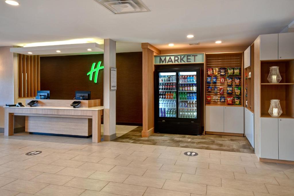 Holiday Inn Philadelphia-Cherry Hill photo