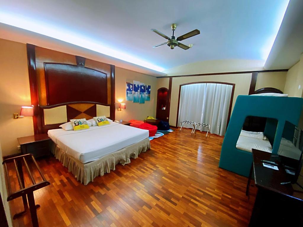 Johor Bahru Ponderosa Golf & Country Resort room