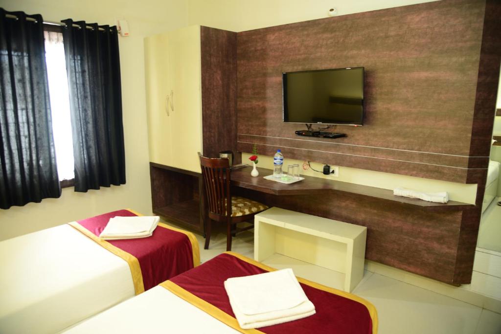 Miles Inn Hotel photo