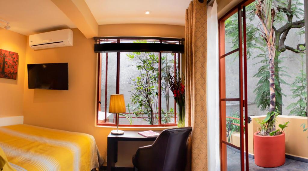 The Red Tree House - 5