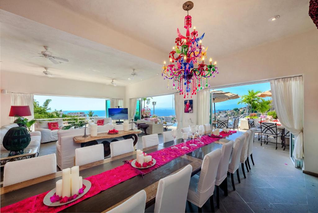 Luxury villa rental Casa Yvonneka 전경