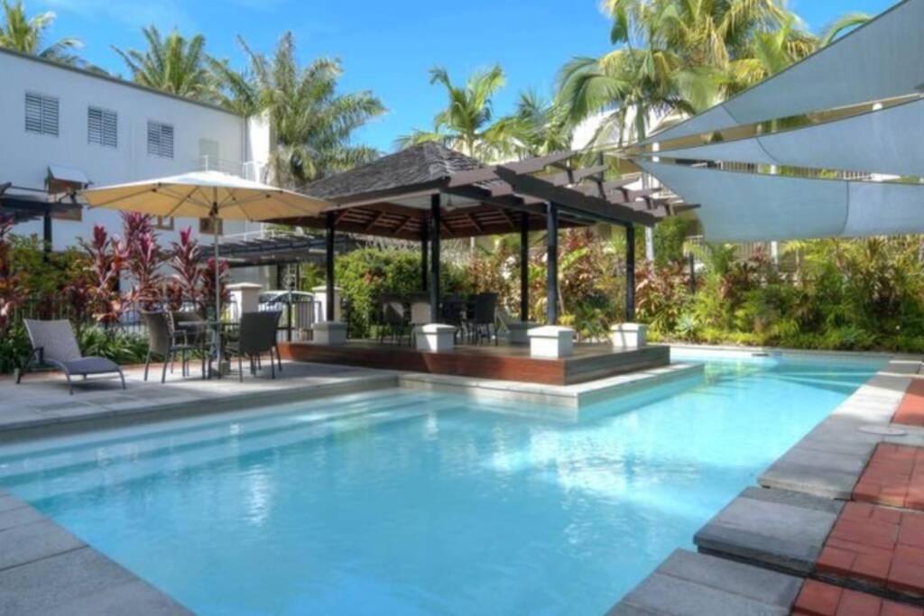 Tropical One Bedroom Apartment at The Mediterranean — Hotel in Port Douglas