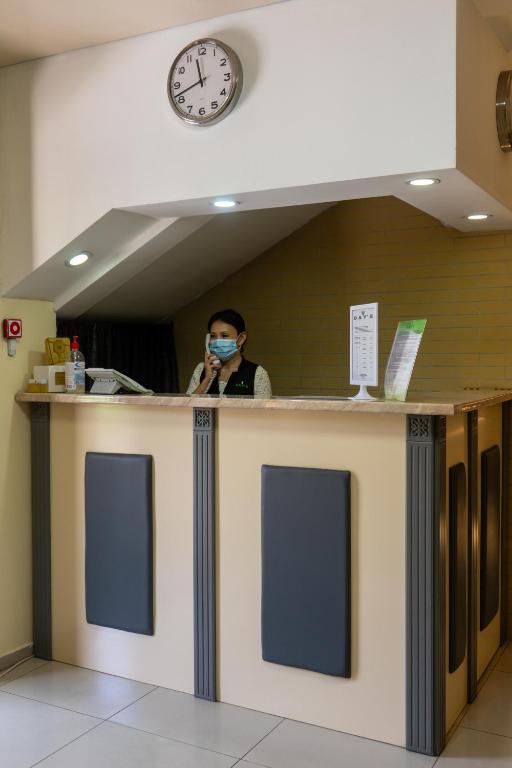 7 days hotel photo