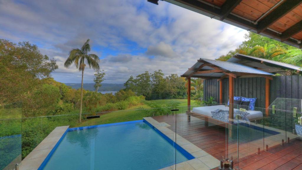 Montville Misty View Cottages photo