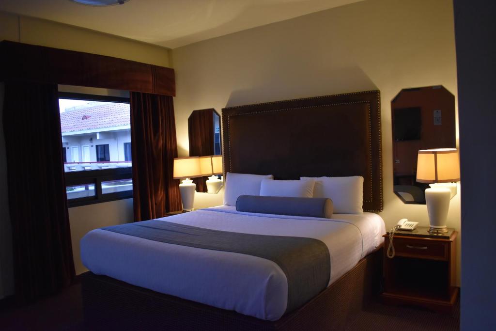 Hotel Frontiere Tijuana photo
