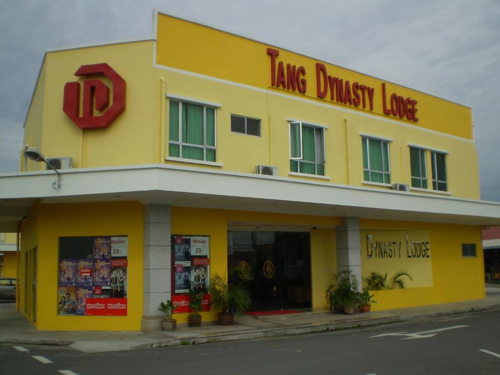 Tang Dynasty Lodge Tuaran photo