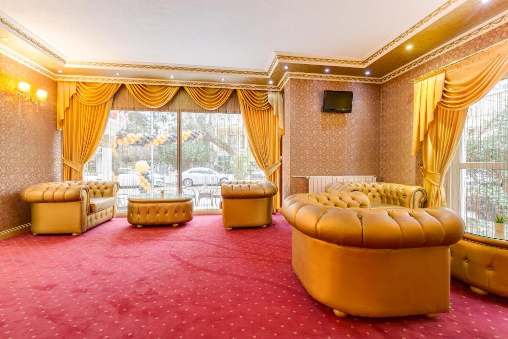 フロント・ロビー