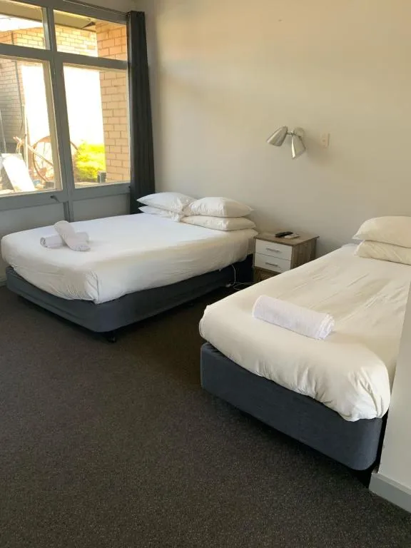 HOPETOUN COMMUNITY HOTEL MOTEL, hotel in Hopetoun