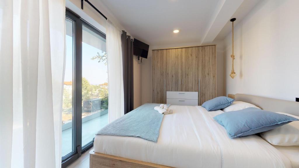 Charming Coastal Escape with Sea Views - 7 Guests, Rabac