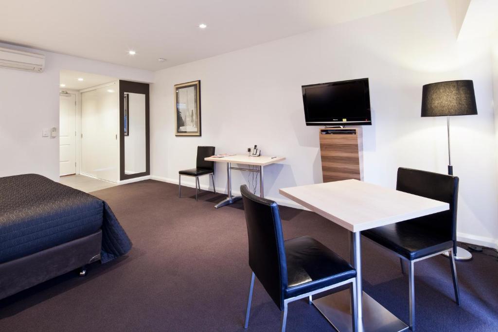 Best Western Plus Ballarat Suites Photo 21