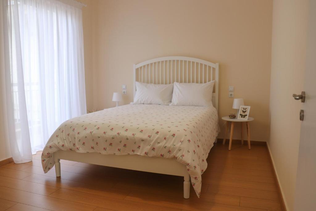 ☆Minimal 6 floor Apartment in the Center of Patras, Patra