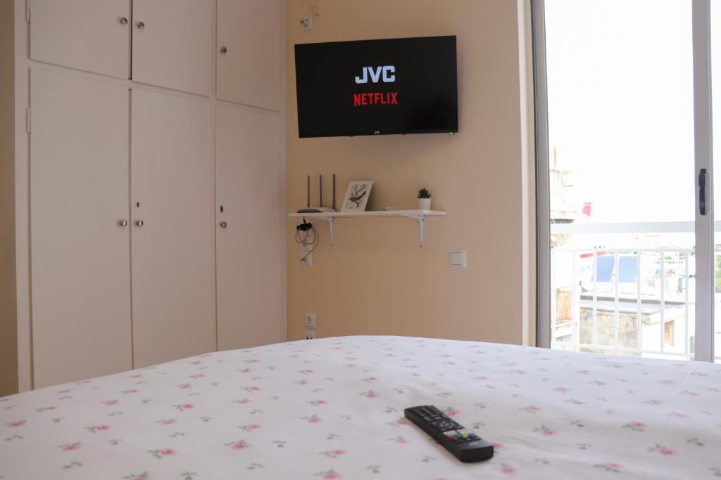 ☆Minimal 6 floor Apartment in the Center of Patras photo