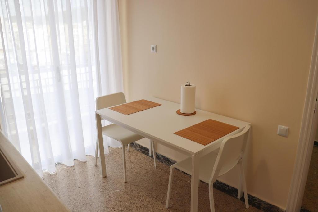 ☆Minimal 6 floor Apartment in the Center of Patras photo