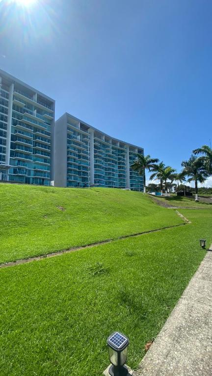 Apartamento en BalaBeach Mariachiquita in front of the beach 2hab photo