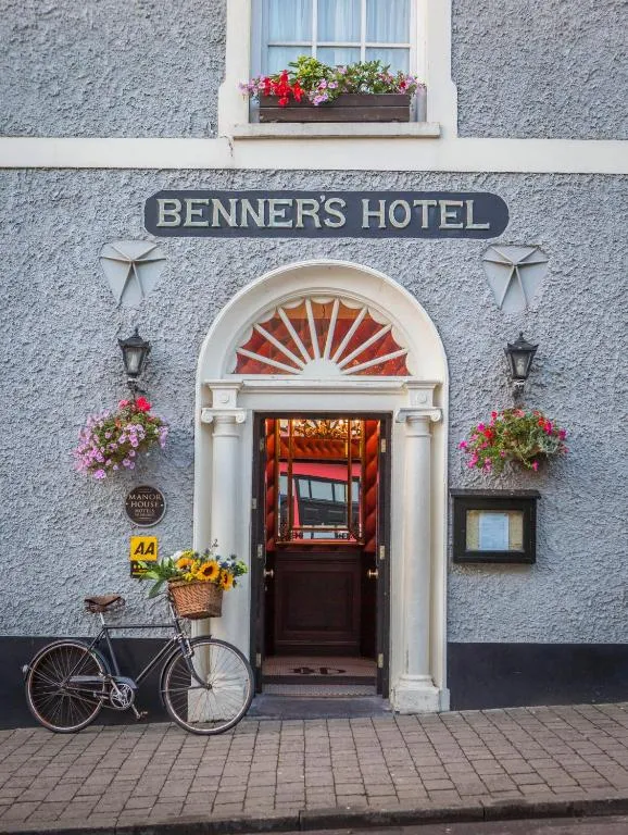 Dingle Benners Hotel, hotel in Dingle