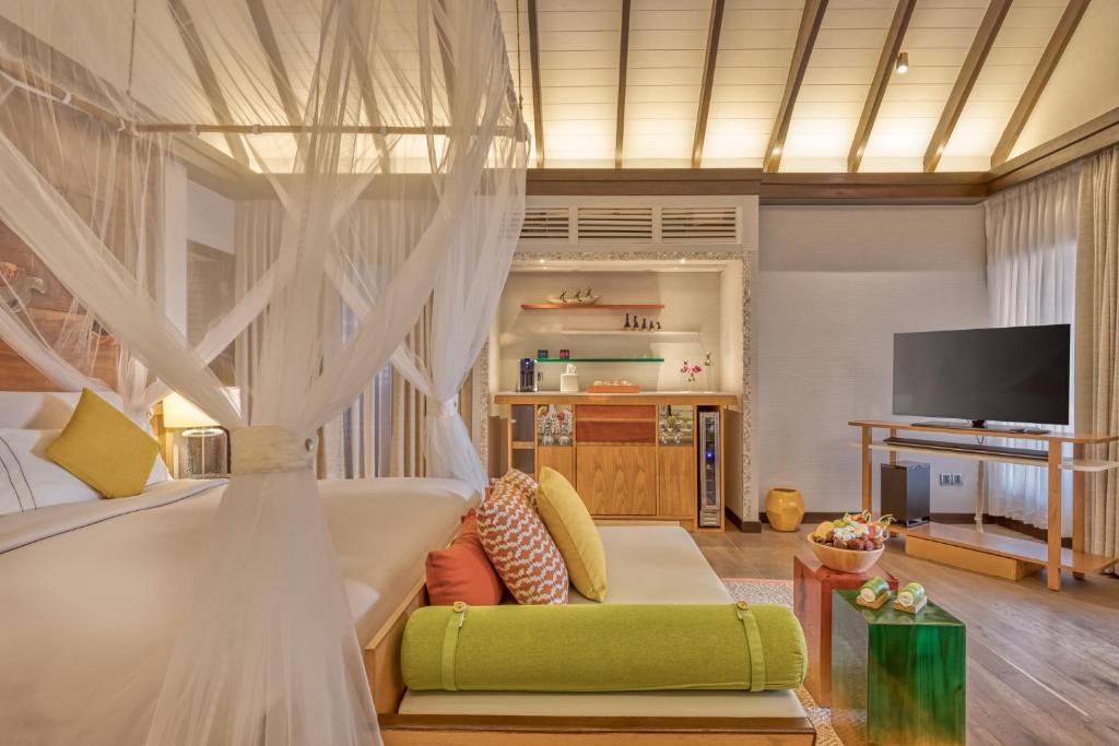 OZEN LIFE MAADHOO - Luxury All Inclusive with Free Transfers — Hotel rooms in Kaafu Atoll, Kaafu