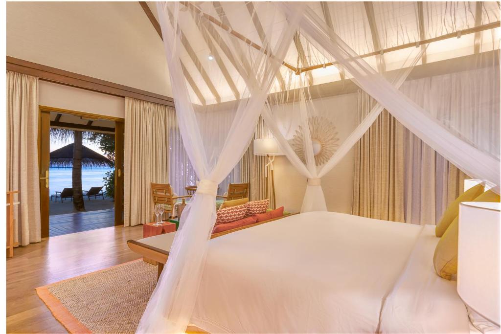 OZEN LIFE MAADHOO - Luxury All Inclusive with Free Transfers — Hotel rooms in Kaafu Atoll, Kaafu
