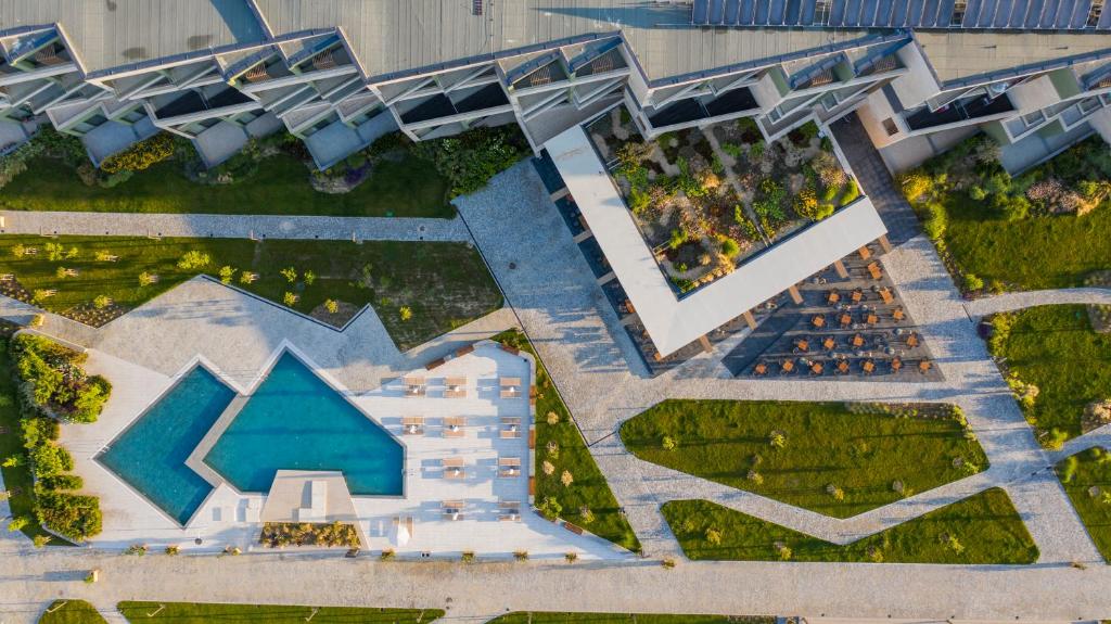 HVD Reina del Mar - Premium Spa Service & Free Parking — Swimming pool in Obzor, Burgas Region