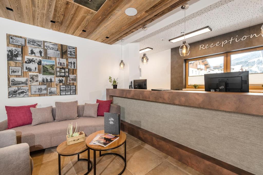 AlpenParks Hotel and Apartment Hochkoenig photo