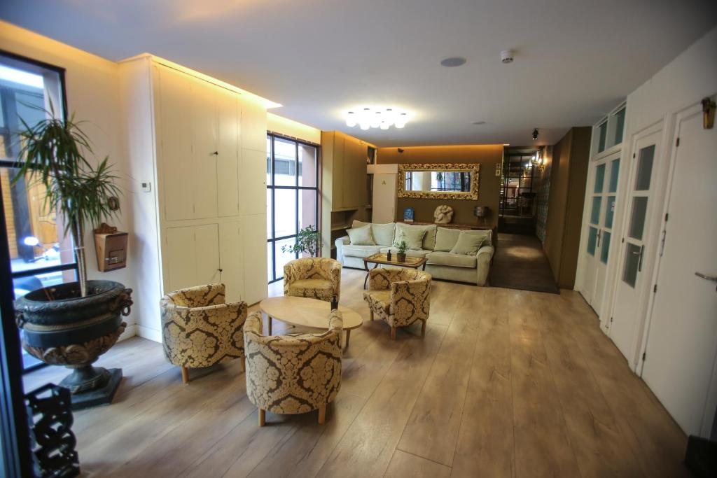 Gatell Hotel photo