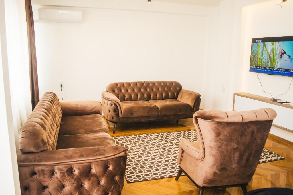 Aparment Theatre, Niš