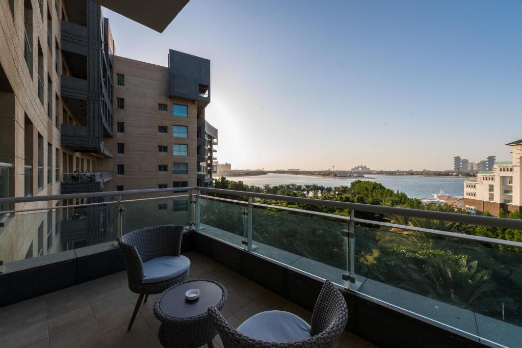 Eden's Dubai - Dream Palm Residences photo