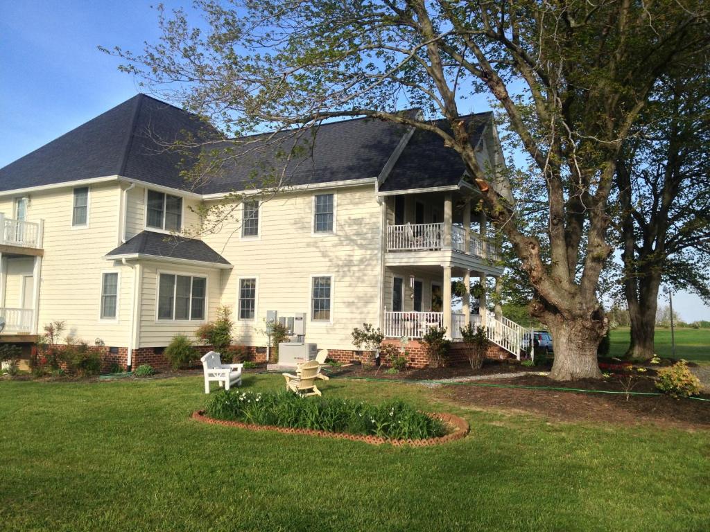 Ma Margarets House Bed and Breakfast — Hotel in Ridge (MD)