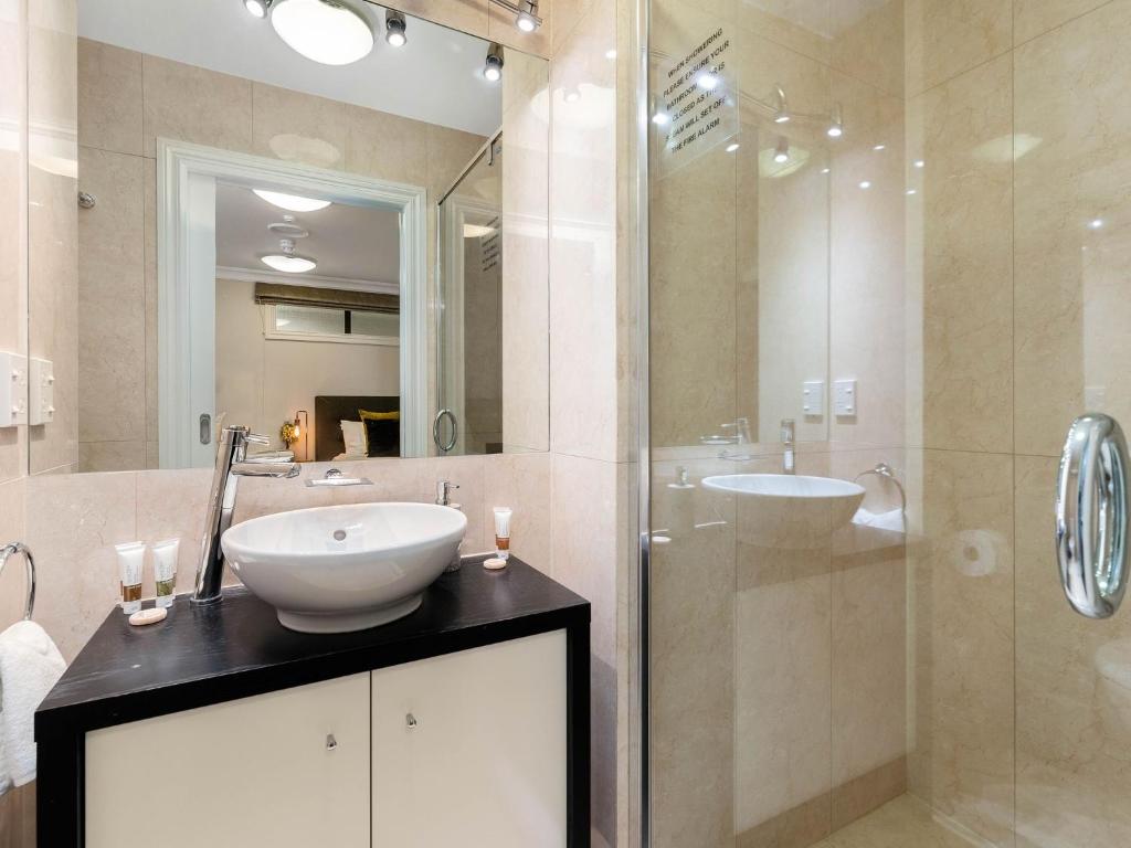 Central Luxury at 408 The Beacon photo