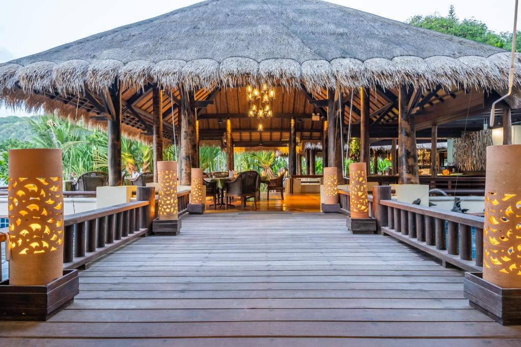 Restaurant, Le Vimarn Cottages & Spa in Ko Samet