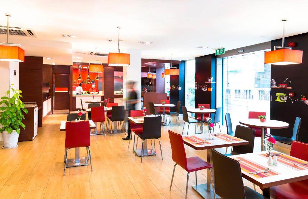 Restaurant, Ibis Vientiane Nam Phu Hotel in Vientiane