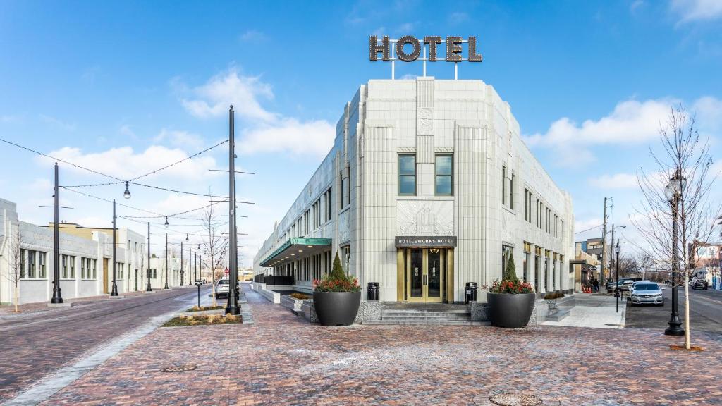Bottleworks Hotel photo