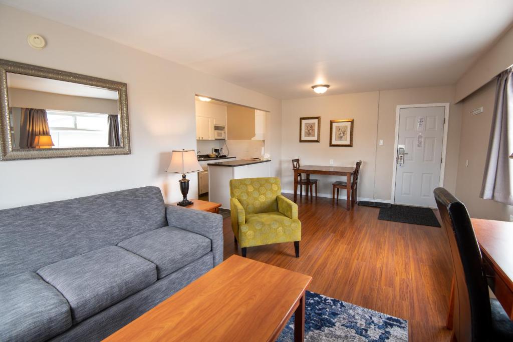 Canadas Best Value Inn Prince George photo