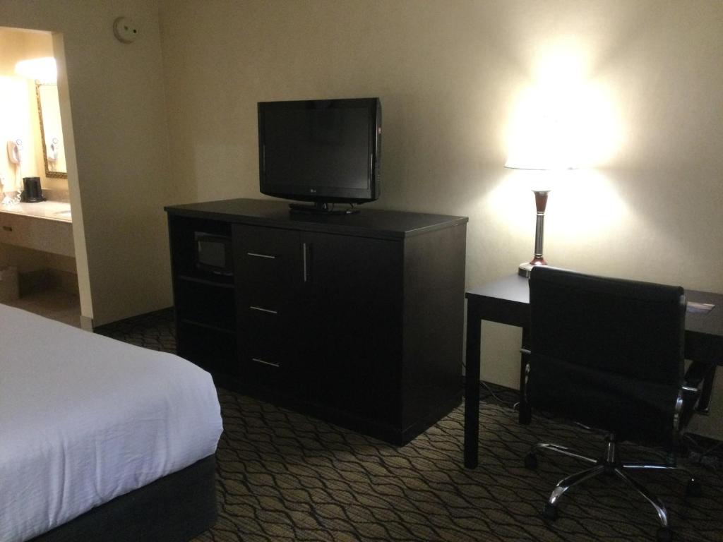 Baymont by Wyndham Bridgeport/Frankenmuth photo