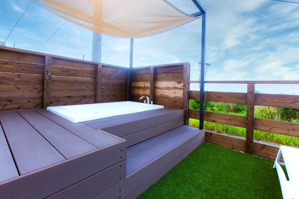 ［今帰仁］一軒家（150m²）｜ 1ベッドルーム／1バスルーム (CinemaVilla#New#TerraceWithBBQandBathtub#Projector)