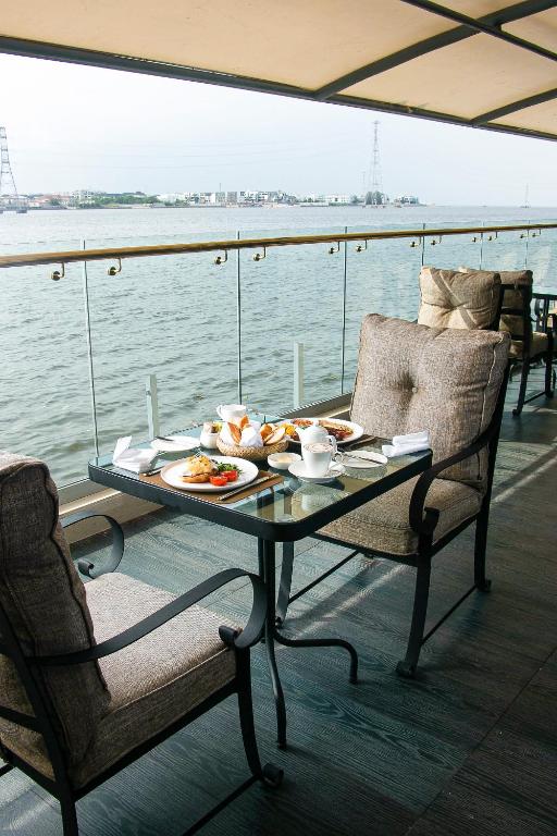 The Yacht Hotel Sea Front Lekki Phase 1 photo