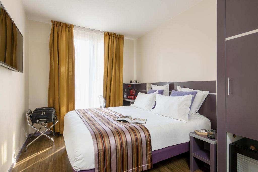Hotel Arles Plaza photo
