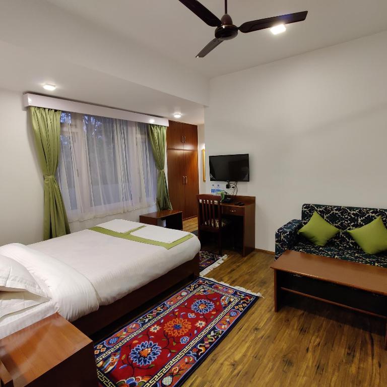 Martam Village Homestay photo