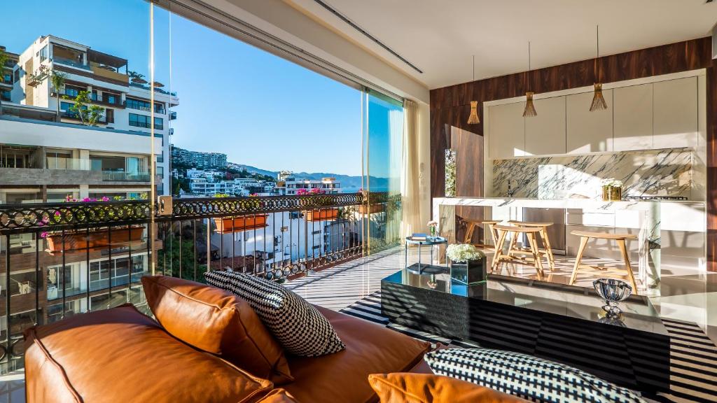 PIER 57 - 508 Modern 2BR Condo Romantic Zone - 2
