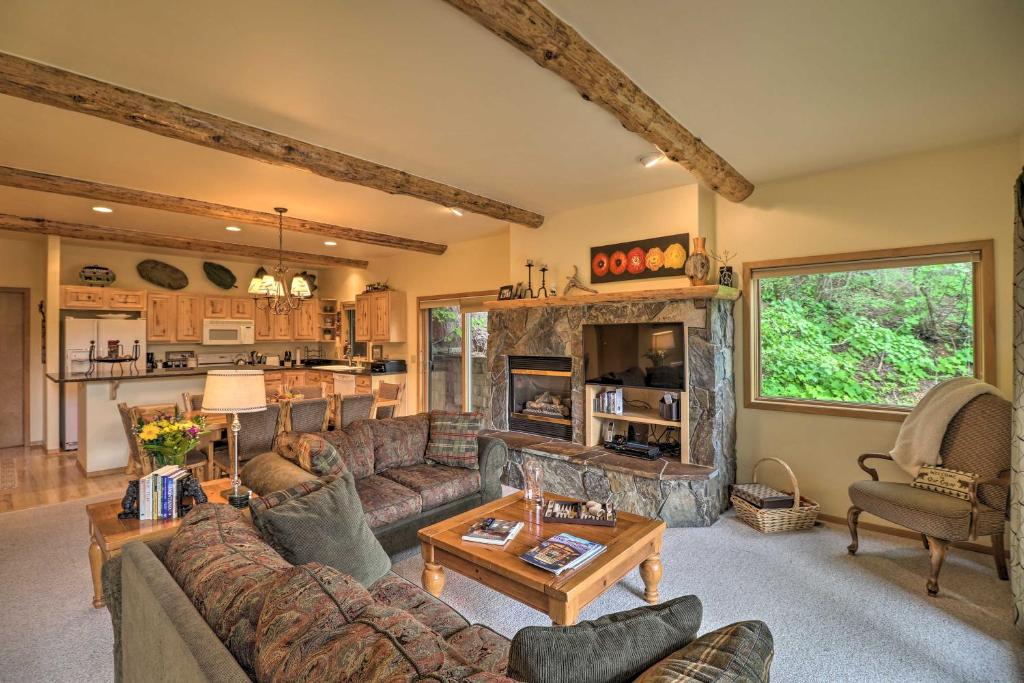 Rustic Home on Whitefish Mountain, Near Ski Run!, Whitefish