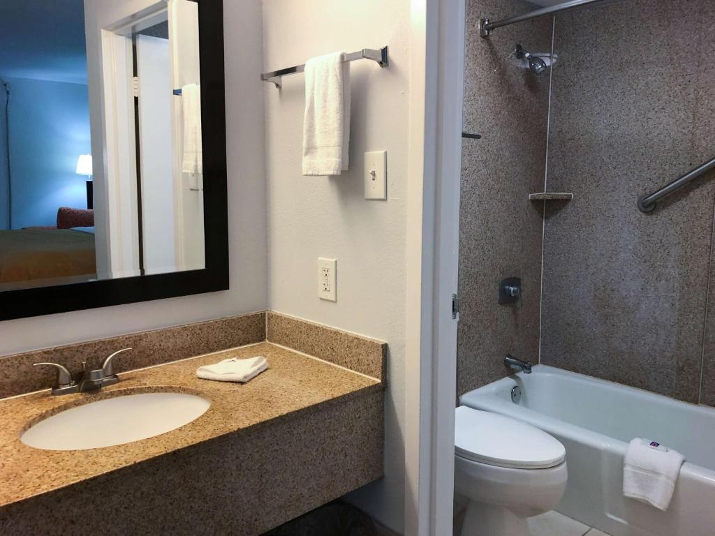 Motel 6-La Place, LA