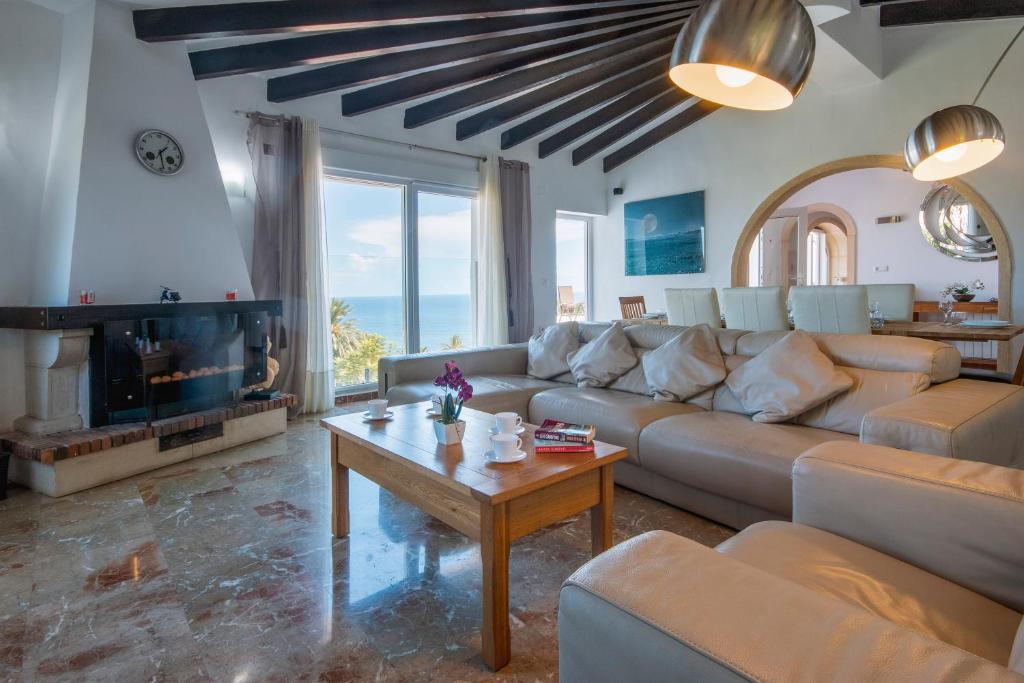 Villa Suria by Aguilarent - 5