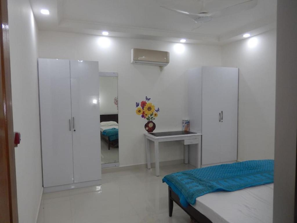 1 bedroom Apt close to Calangute Baga Anjuna beach Apartment in