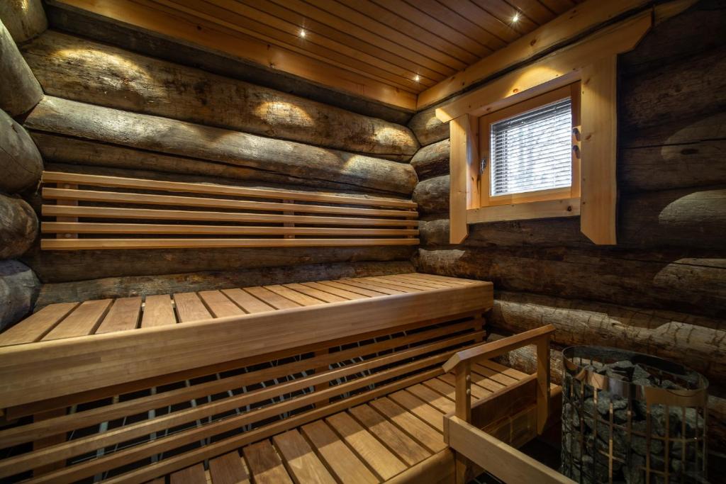Bathroom, Wilderness Hotel & Igloos Muotka in Sodankyla