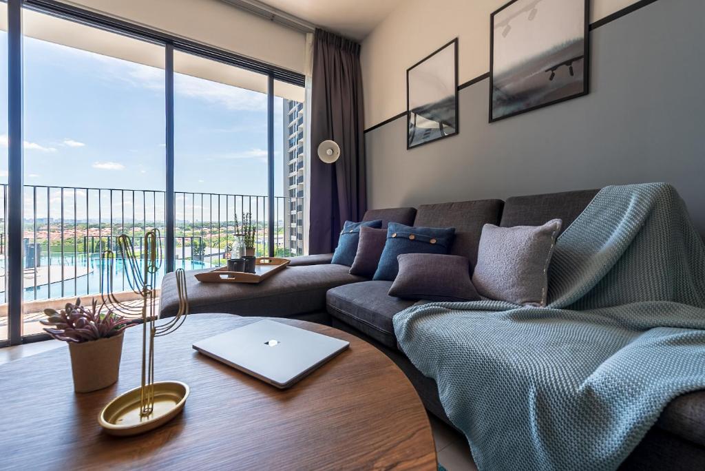 Geo Bukit Rimau Kota Kemuning 3 Bedrooms Pool View photo