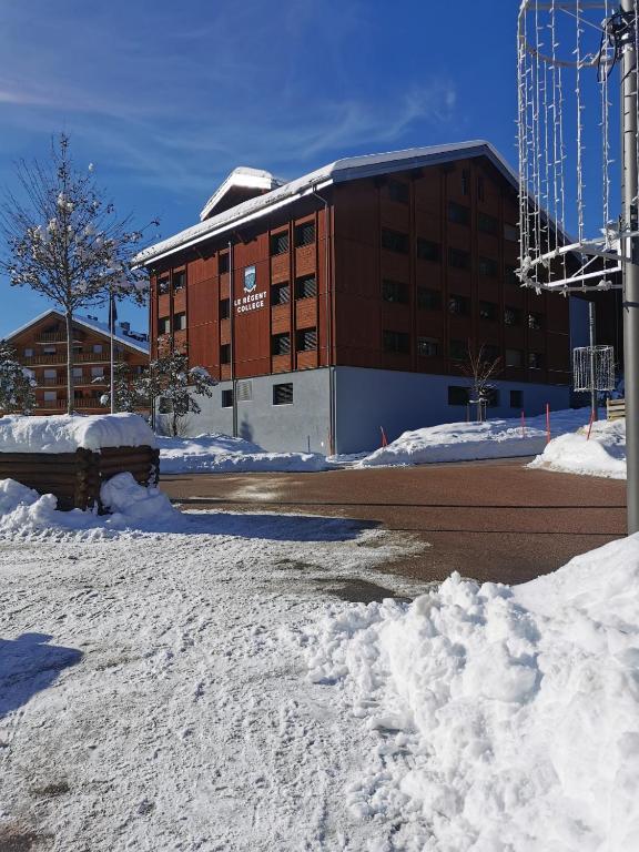 CRANS MONTANA LE REGENT APPARTEMENT - 4
