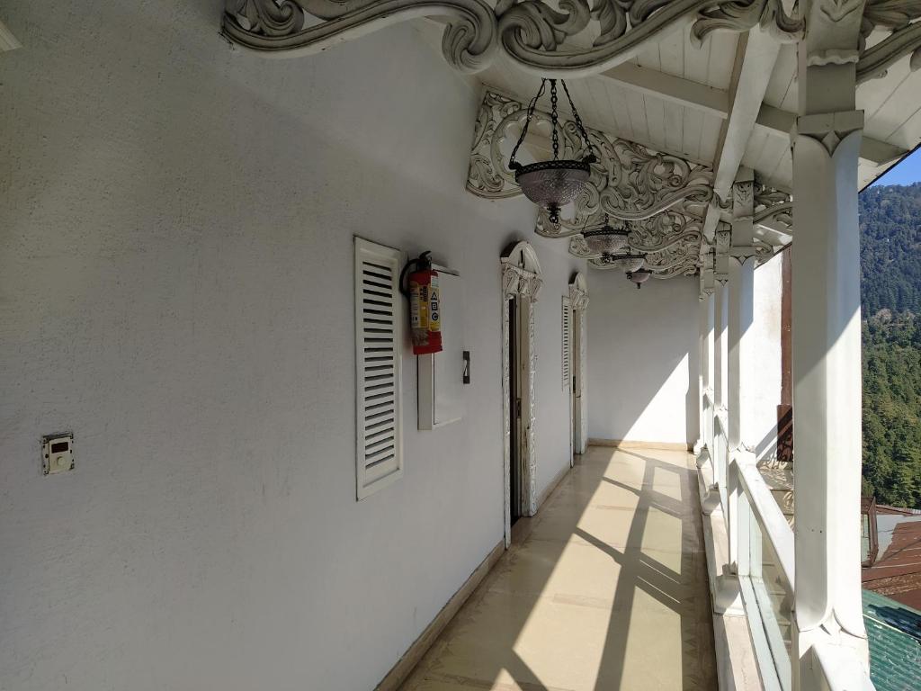 Hotel Parkwood At Mall Road photo