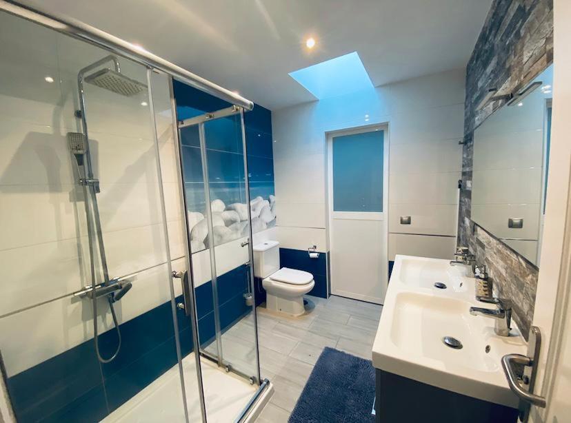 Luxury Two Bed Seaviews - 4