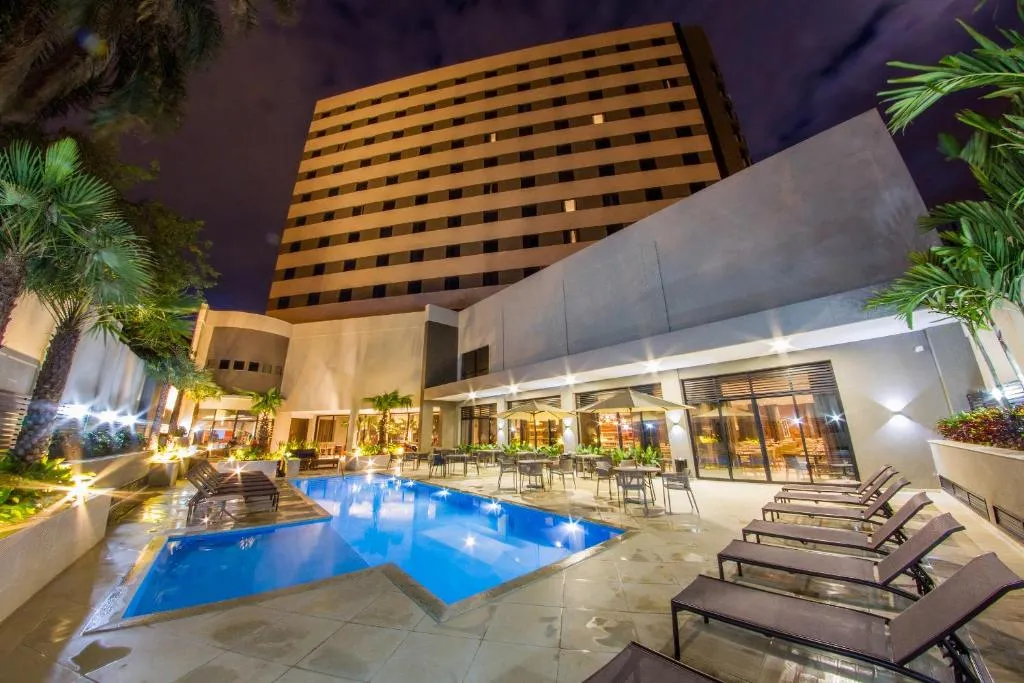 JL Hotel by Bourbon，位于伊瓜苏的酒店
