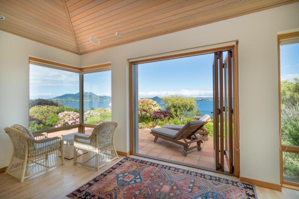 Lake Vista Lodge photo
