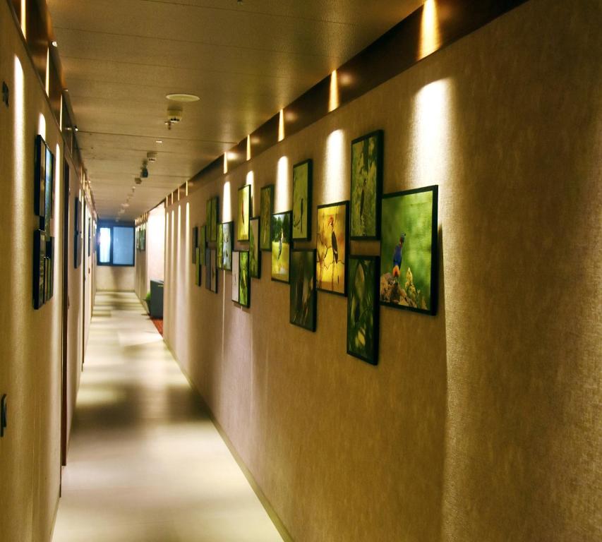 フロント・ロビー